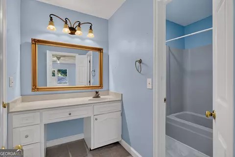 Bath - 108 Powers Ct, Lagrange, GA 30240 photo 2 of 3