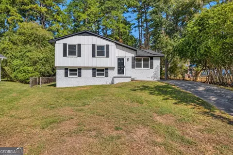 7977 Flanders Ct, Jonesboro, GA 30238