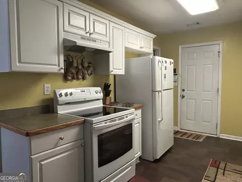 Kitchen - 15 Sampson Ct, Covington, GA 30016 photo 1 of 2
