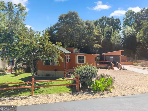241 Elkmont Trl, Cleveland, GA 30528