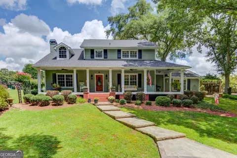 1140 Beaver Dam Rd, Hoschton, GA 30548