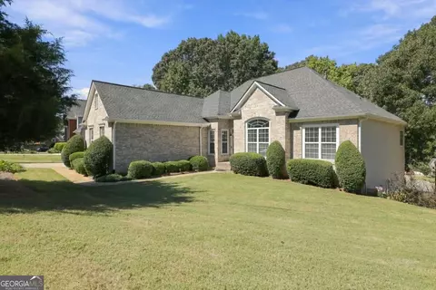 174 Azalea Chase Dr, Suwanee, GA 30024