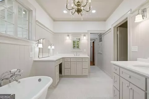 Bath - Undisclosed, Jasper, GA 30143 photo 1 of 3