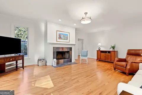 Living - 884 Fairway Dr, Monroe, GA 30655 photo 1 of 4