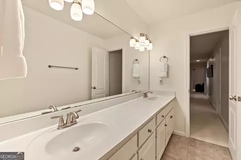 Bath - 884 Fairway Dr, Monroe, GA 30655 photo 8 of 8