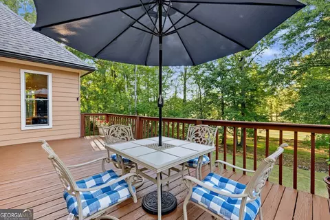 Exterior - 884 Fairway Dr, Monroe, GA 30655 photo 7 of 14