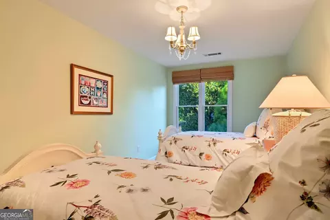 Bedroom - 884 Fairway Dr, Monroe, GA 30655 photo 11 of 11