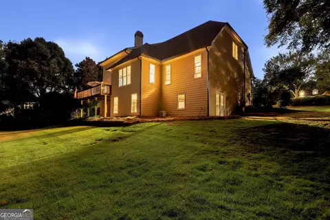 Exterior - 884 Fairway Dr, Monroe, GA 30655 photo 12 of 14