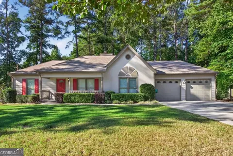 15 Christian Woods Ct, Conyers, GA 30013