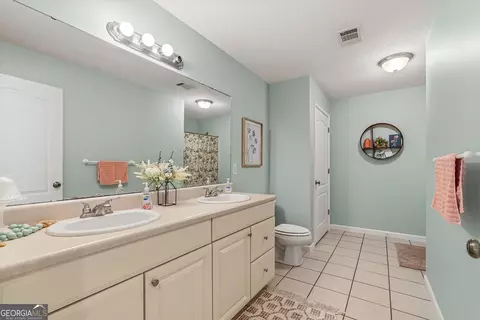 Bath - 490 Middle River Rd, Americus, GA 31709 photo 5 of 5