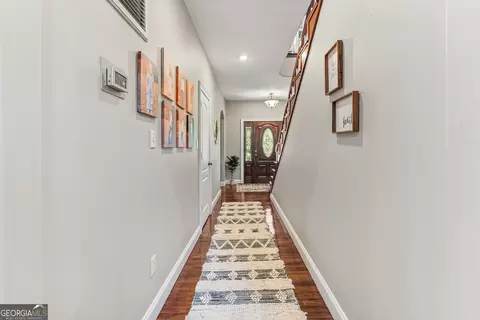 Entry Way - 490 Middle River Rd, Americus, GA 31709 photo 1 of 7