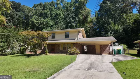 754 Virginia Cir, Forest Park, GA 30297