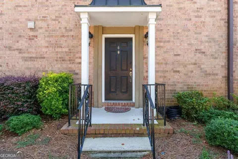 6980 Roswell Rd #( B6), Sandy Springs, GA 30328