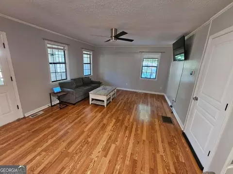 Living - 290 Emerald Dr, Clarkesville, GA 30523 photo 2 of 2