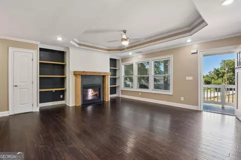 Living - 112 E Stephens St, Winder, GA 30680 photo 3 of 7