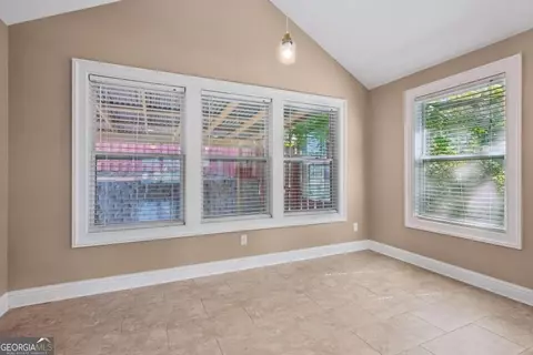 Entry Way - 112 E Stephens St, Winder, GA 30680 photo 2 of 4