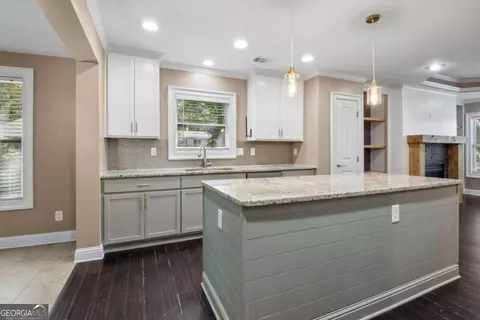 Kitchen - 112 E Stephens St, Winder, GA 30680 photo 4 of 4