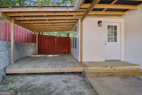 Exterior - 112 E Stephens St, Winder, GA 30680 photo 5 of 8