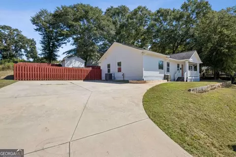 Other - 112 E Stephens St, Winder, GA 30680 photo 3 of 19