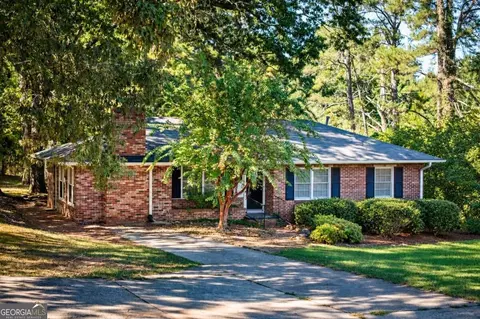 8421 Macon Hwy, Athens, GA 30606
