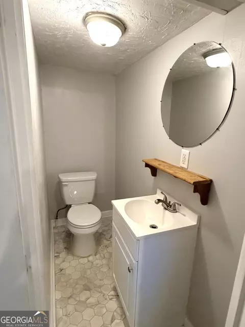 Bath - 23 Walker St, Augusta, GA 30901 photo 2 of 2