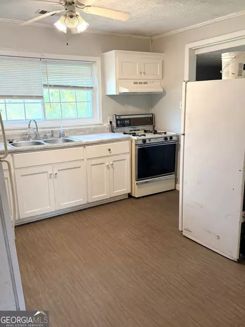 Kitchen - 23 Walker St, Augusta, GA 30901 photo 1 of 2