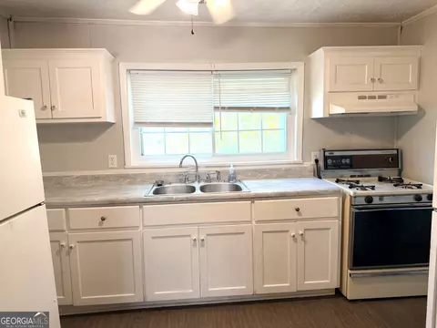 Kitchen - 23 Walker St, Augusta, GA 30901 photo 2 of 2