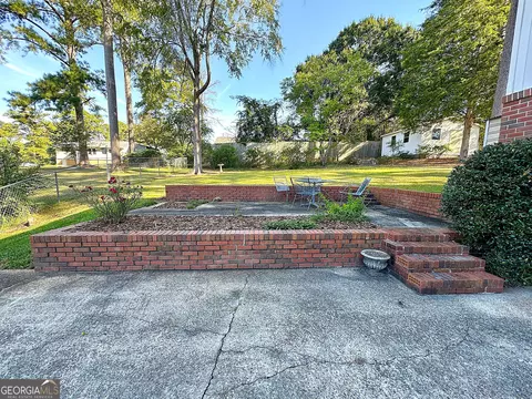 Exterior - 136 S Chilton Cres, Lagrange, GA 30240 photo 4 of 6
