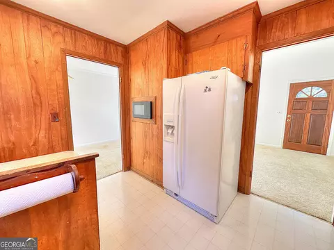 Kitchen - 136 S Chilton Cres, Lagrange, GA 30240 photo 3 of 3