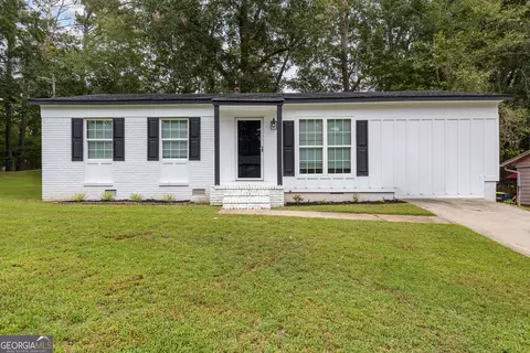 8 Westgate Park Dr, Newnan, GA 30263