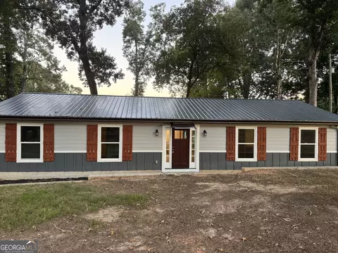 1595 N Fairview Rd, Lavonia, GA 30553