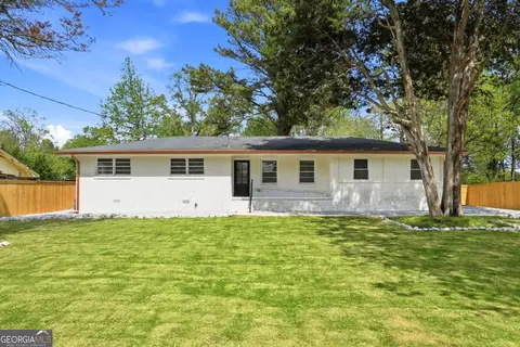 5542 Joeclay Dr, Stone Mountain, GA 30088