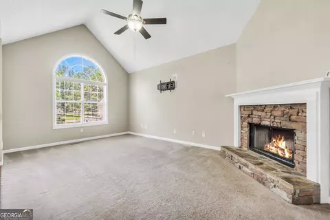 Living - 105 Dawn Ct, Jackson, GA 30233 photo 1 of 5