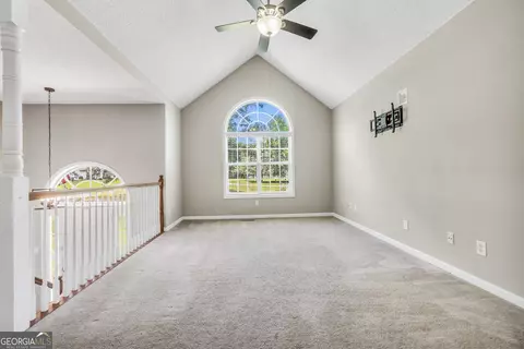 Living - 105 Dawn Ct, Jackson, GA 30233 photo 3 of 5