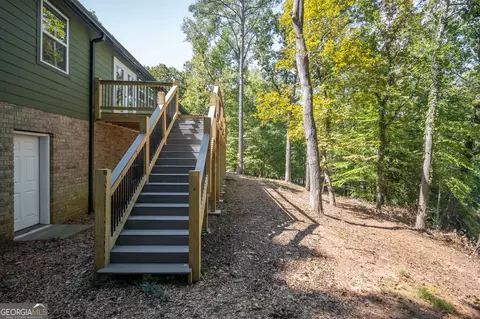 Exterior - 160 Lake Forest Dr, Athens, GA 30607 photo 8 of 8