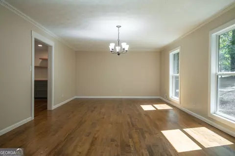Living - 160 Lake Forest Dr, Athens, GA 30607 photo 6 of 15