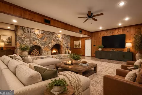 Living - 160 Lake Forest Dr, Athens, GA 30607 photo 14 of 15