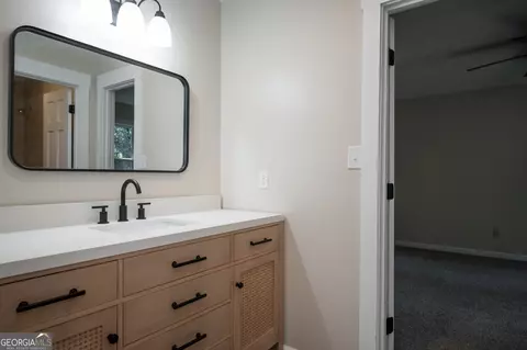 Bath - 160 Lake Forest Dr, Athens, GA 30607 photo 3 of 10