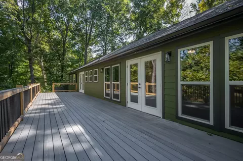 Exterior - 160 Lake Forest Dr, Athens, GA 30607 photo 5 of 8