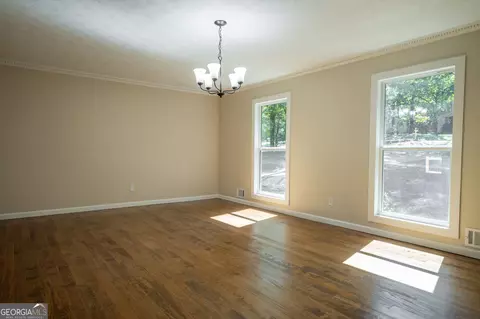 Living - 160 Lake Forest Dr, Athens, GA 30607 photo 7 of 15