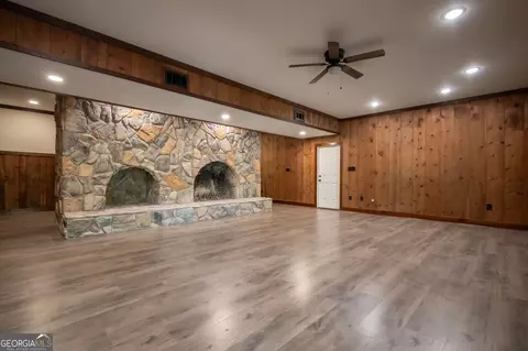 Living - 160 Lake Forest Dr, Athens, GA 30607 photo 13 of 15