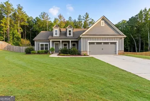 223 Manor Dr, Hull, GA 30646