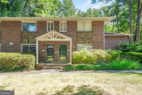2412 Peachwood Cir NE #4, Atlanta, GA 30345
