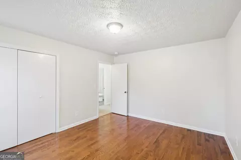 Bedroom - 587 Farmbrook Trl NE, Kennesaw, GA 30144 photo 5 of 6