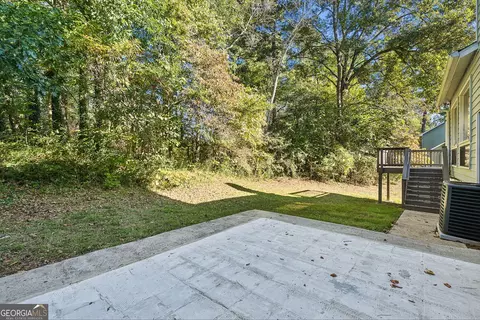 Exterior - 587 Farmbrook Trl NE, Kennesaw, GA 30144 photo 4 of 6