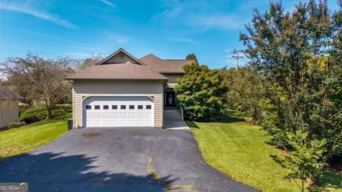 324 Sims Cir, Hiawassee, GA 30546