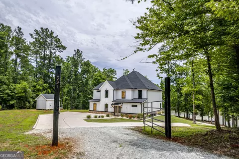 Exterior - 391 Parker Rd, Covington, GA 30014 photo 3 of 6