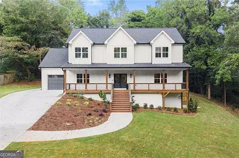 300 Nottingham Dr, Woodstock, GA 30188