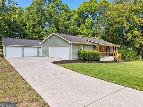 611 Calloway Dr, Rockmart, GA 30153