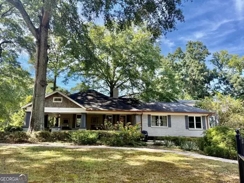 2262 Ridgedale Rd NE, Atlanta, GA 30317